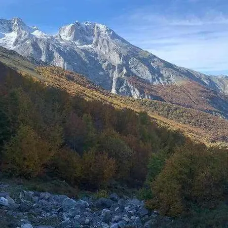Cumbres De Picos Buhos * Poo (Cabrales)